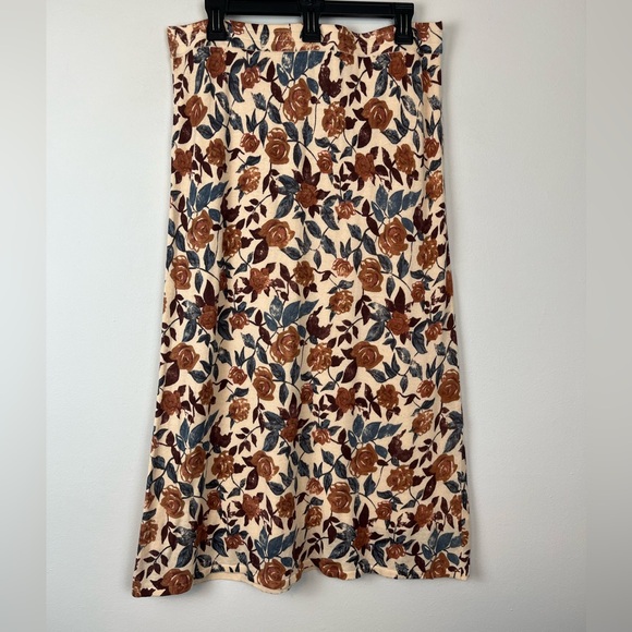 NWT Minnie Rose Knit Floral Midi A-Line Pull On Skirt Large - Picture 2 of 11